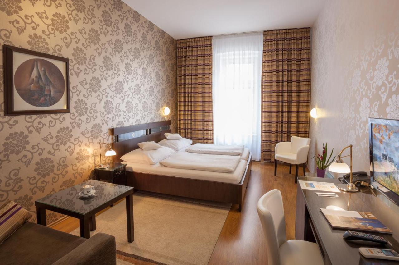 Hotel Trinity Olomouc Luaran gambar