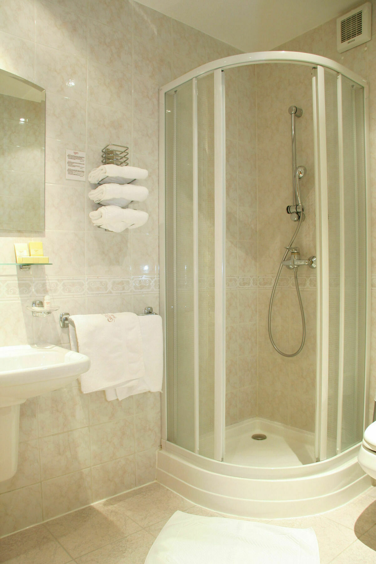 Hotel Trinity Olomouc Luaran gambar